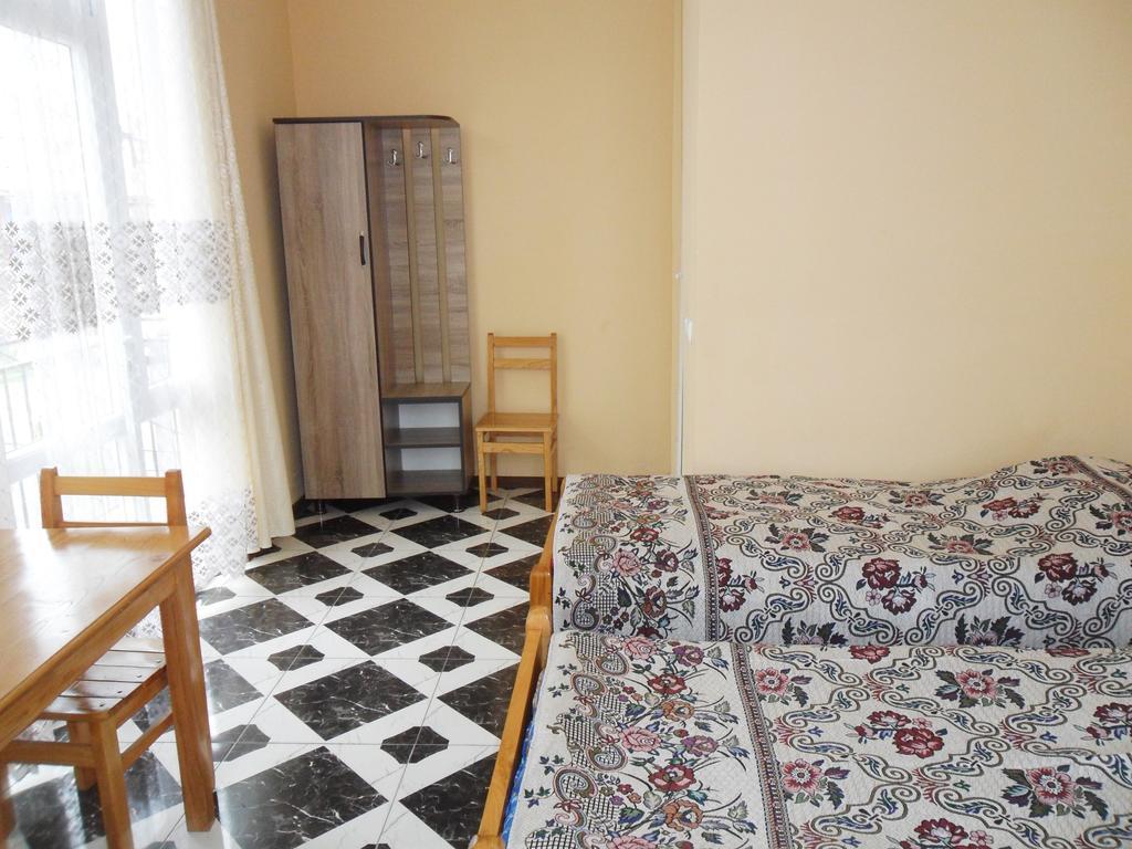 Guest House Nika Kobuleti Exteriér fotografie