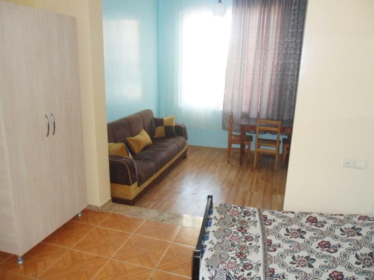 Guest House Nika Kobuleti Exteriér fotografie